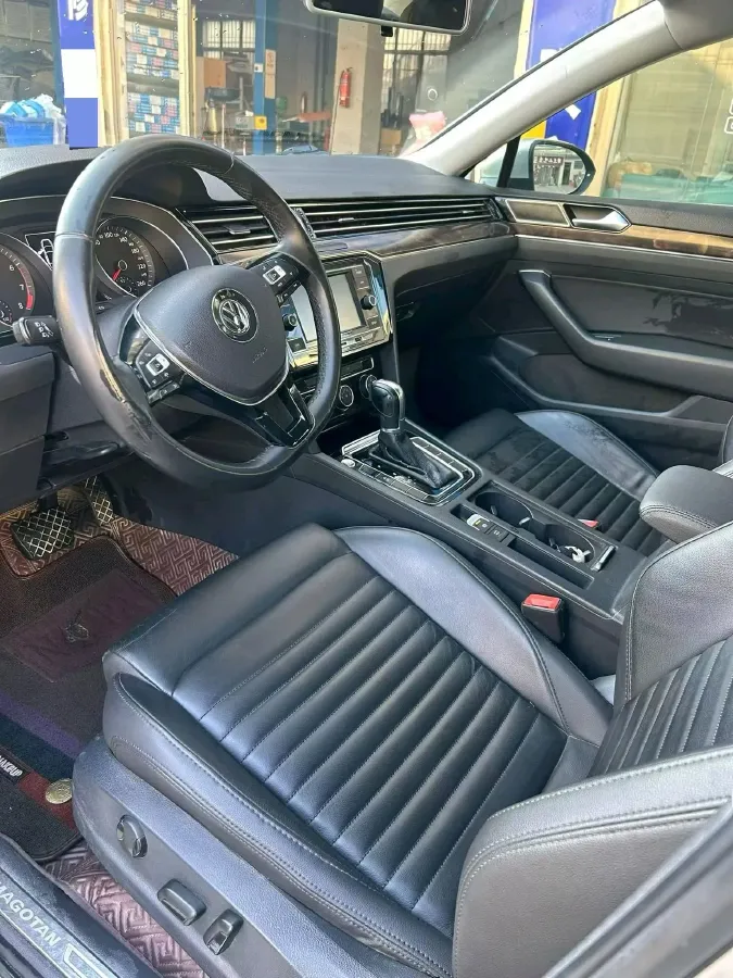 2019 Volkswagen Magotan 2.0T 186HP L4 7DCT,autocango,china used car exporter,china ev exporter,chinese used car exporter,chinese used ev exporter