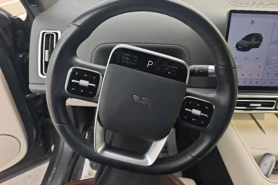 2024 Li L7 Range Extended 154HP REEV 42.8KWH,autocango,china used car exporter,china ev exporter,chinese used car exporter,chinese used ev exporter