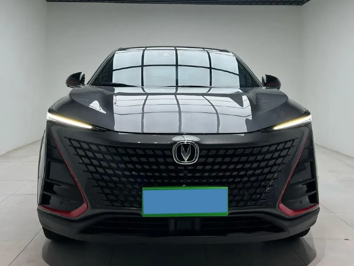 2020 ChangAn UNI-T 1.5T 180HP L4 7DCT,autocango,china used car exporter,china ev exporter,chinese used car exporter,chinese used ev exporter