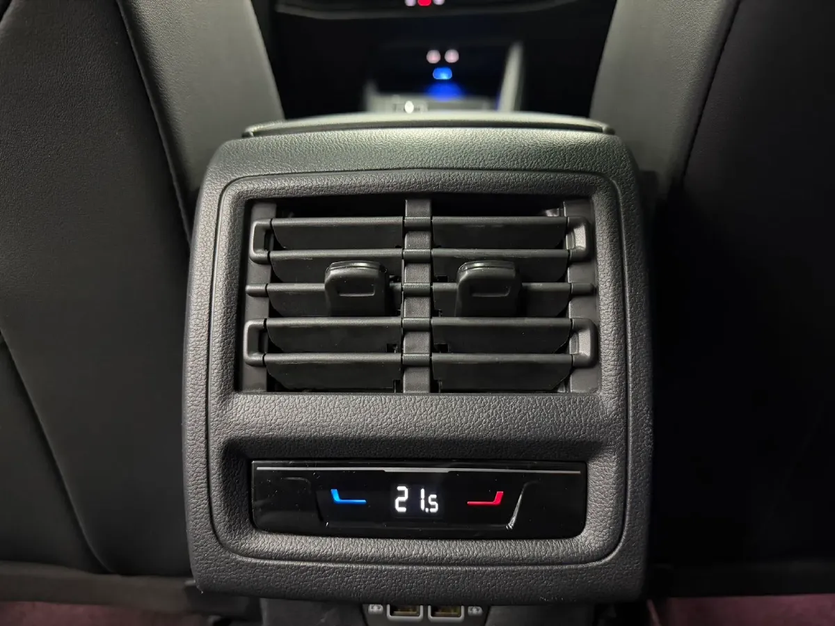 2023 Volkswagen Golf 1.4T 150HP L4 7DCT,autocango,china used car exporter,china ev exporter,chinese used car exporter,chinese used ev exporter