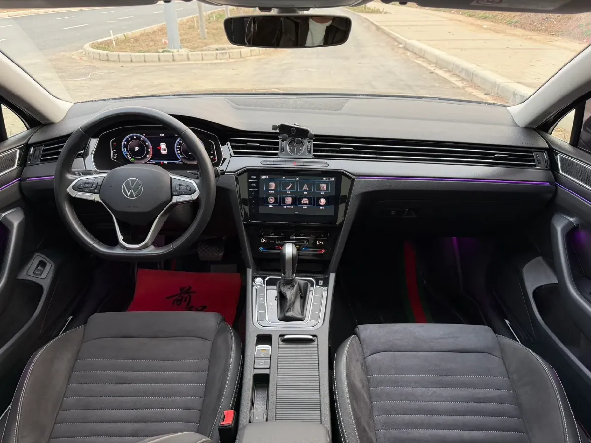 2020 Volkswagen Magotan 2.0T 186HP L4 7DCT,autocango,china used car exporter,china ev exporter,chinese used car exporter,chinese used ev exporter