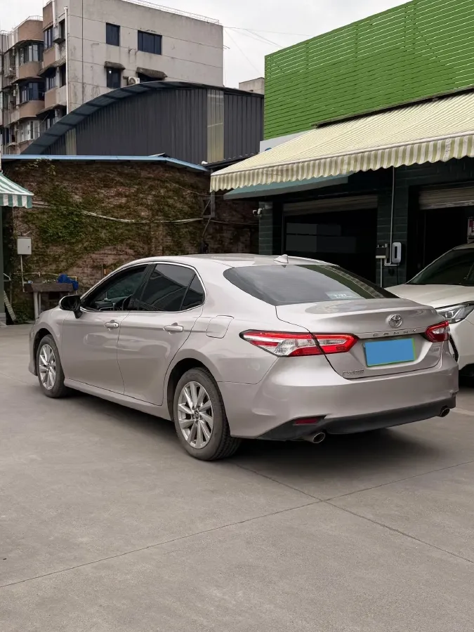 2021 Toyota Camry 2.0L 178HP L4 CVT,autocango,china used car exporter,china ev exporter,chinese used car exporter,chinese used ev exporter