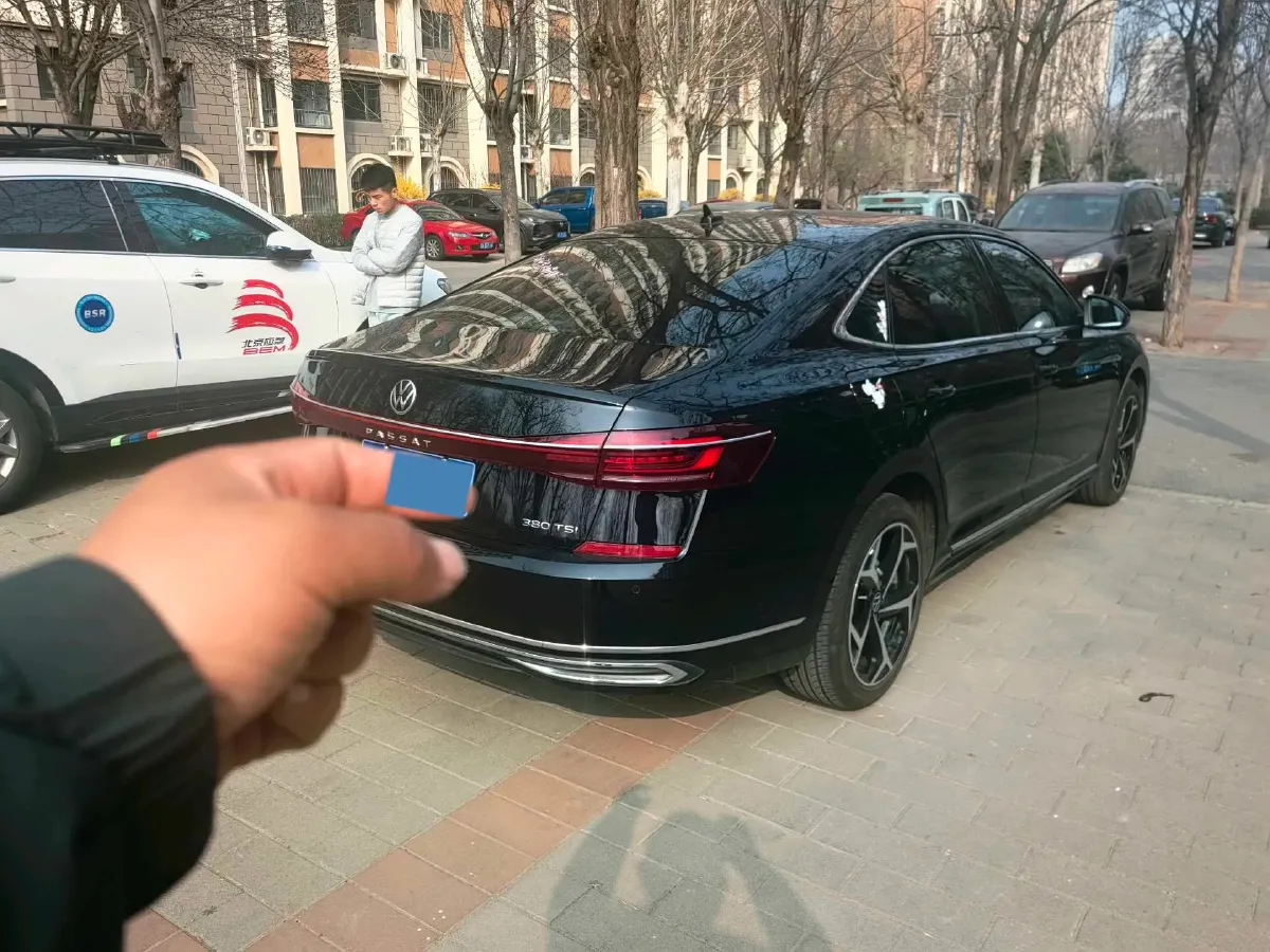 2024 Volkswagen Passat 2.0T 220HP L4 7DCT,autocango,china used car exporter,china ev exporter,chinese used car exporter,chinese used ev exporter