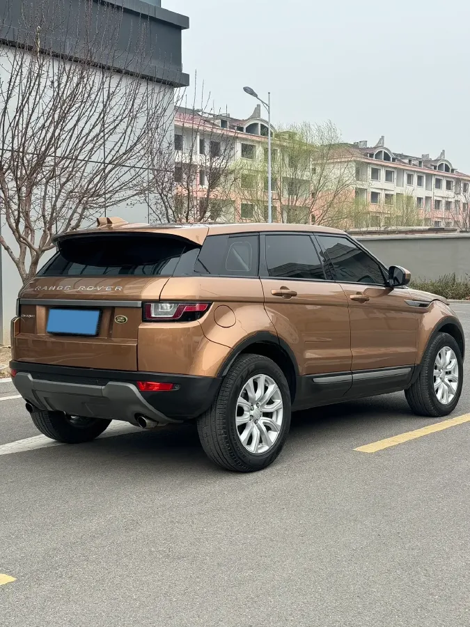 2017 Land Rover Range Rover Evoque 2.0T 241HP L4 9AT,autocango,china used car exporter,china ev exporter,chinese used car exporter,chinese used ev exporter