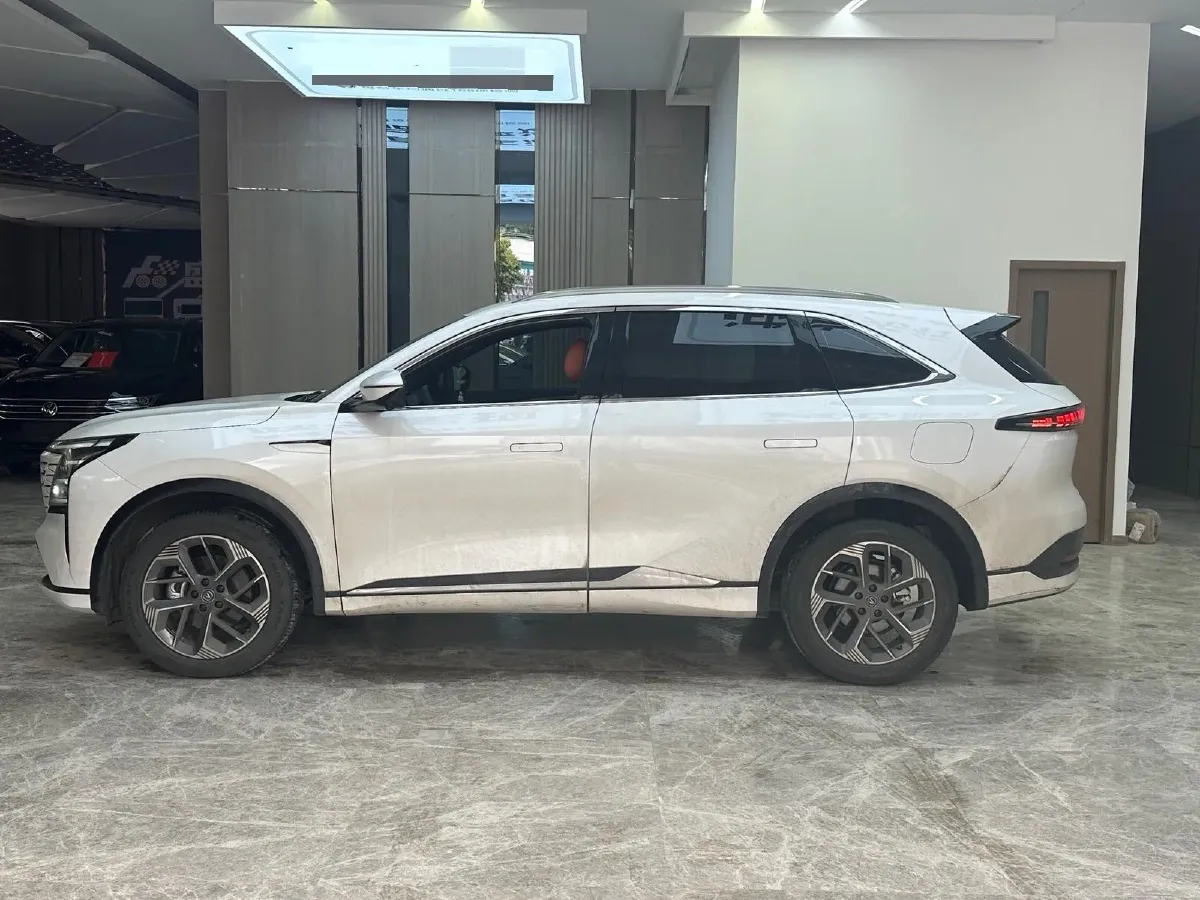 2025 ChangAn CS75 Plus 1.5T 192HP L4 8AT,autocango,china used car exporter,china ev exporter,chinese used car exporter,chinese used ev exporter