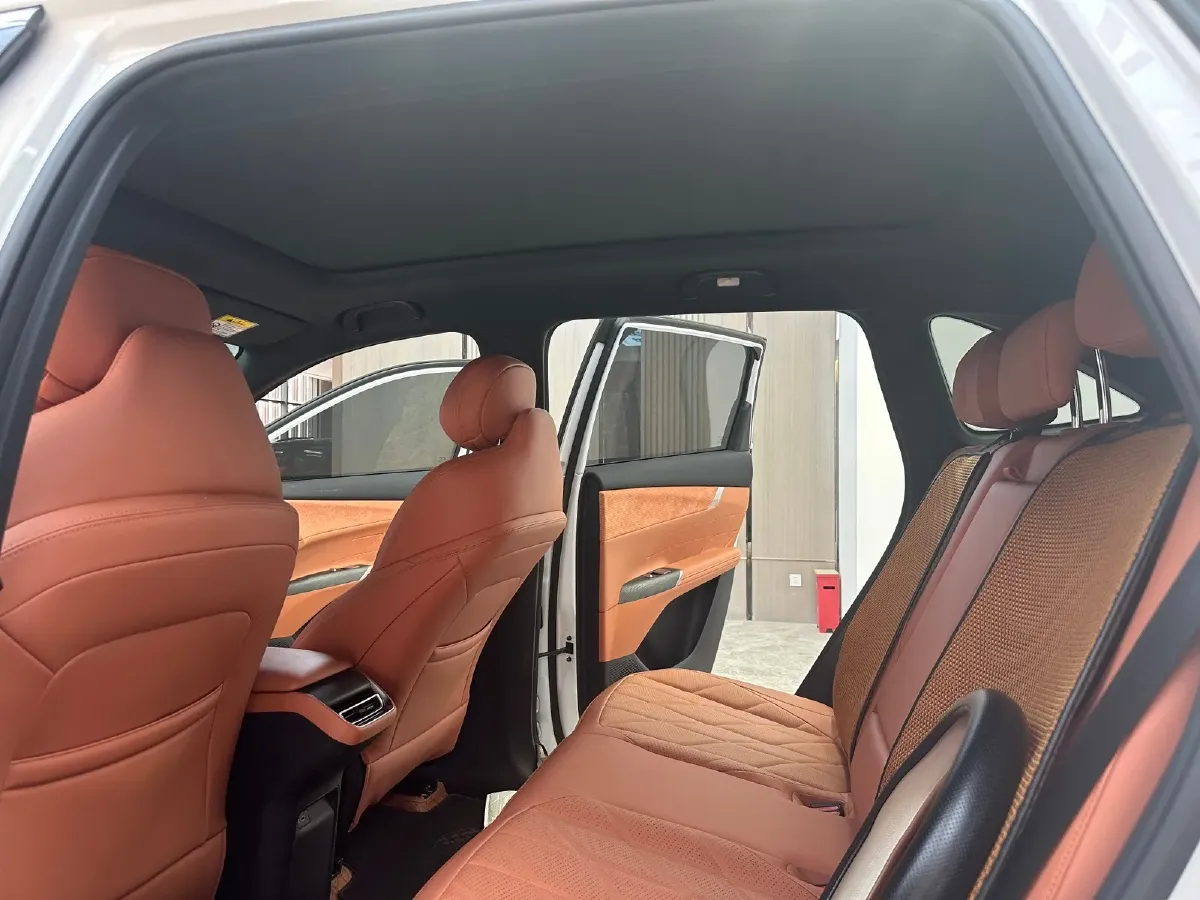 2025 ChangAn CS75 Plus 1.5T 192HP L4 8AT,autocango,china used car exporter,china ev exporter,chinese used car exporter,chinese used ev exporter