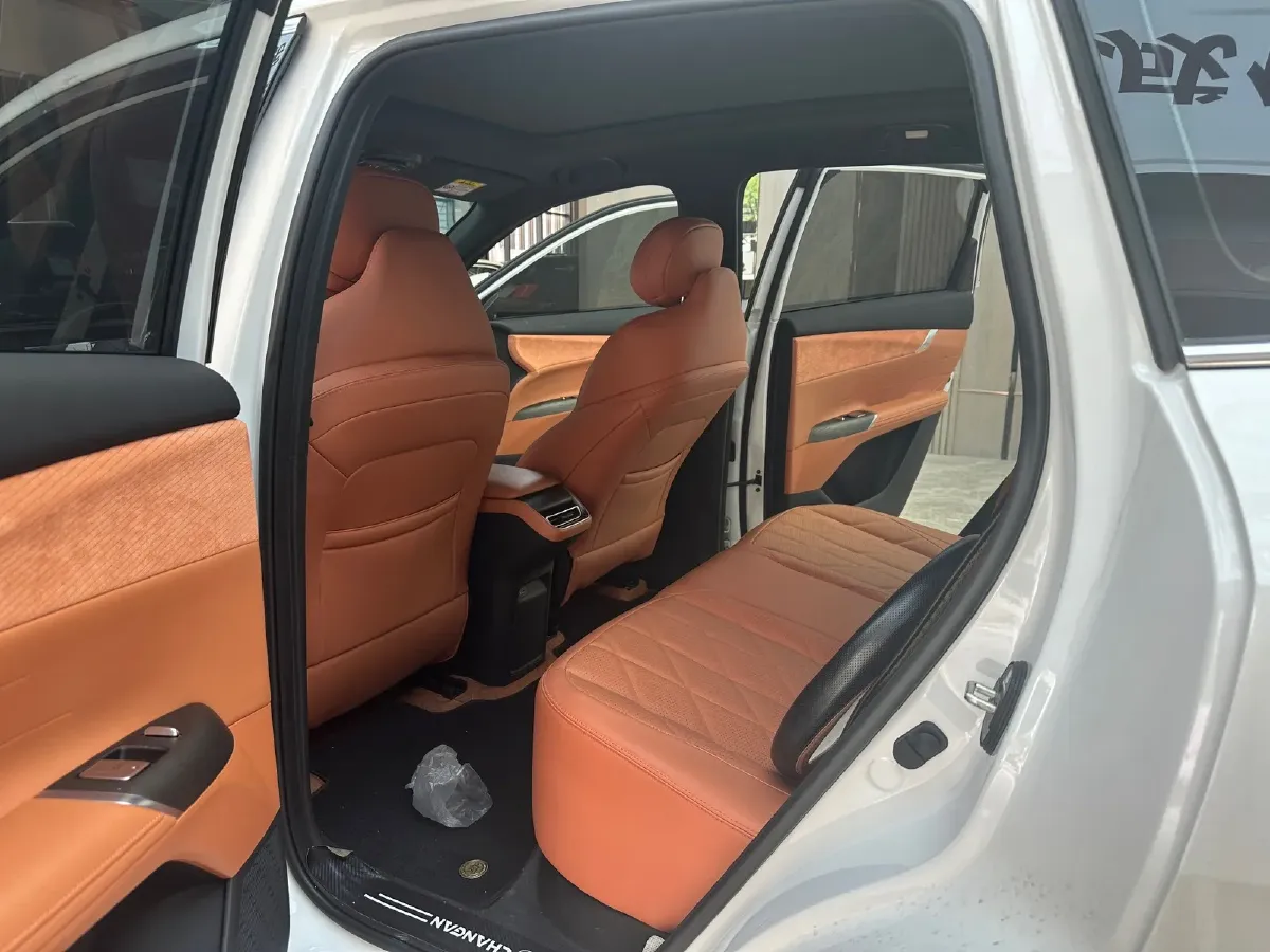 2025 ChangAn CS75 Plus 1.5T 192HP L4 8AT,autocango,china used car exporter,china ev exporter,chinese used car exporter,chinese used ev exporter