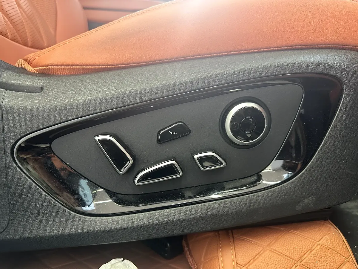 2025 ChangAn CS75 Plus 1.5T 192HP L4 8AT,autocango,china used car exporter,china ev exporter,chinese used car exporter,chinese used ev exporter