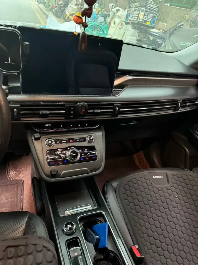 2021 Lincoln Corsair 2.0T 245HP L4 8AT,autocango,china used car exporter,china ev exporter,chinese used car exporter,chinese used ev exporter