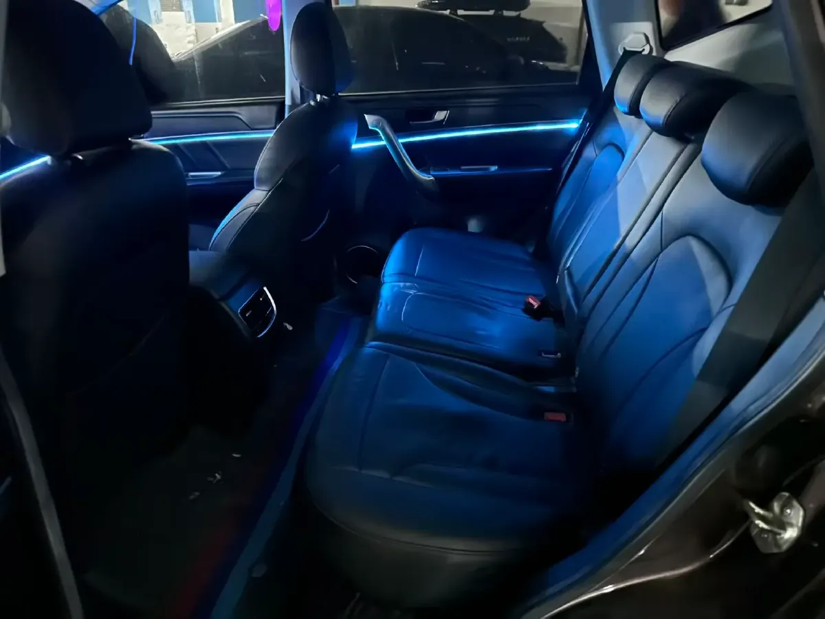 2018 Haval M6 1.5T 150HP L4 6MT,autocango,china used car exporter,china ev exporter,chinese used car exporter,chinese used ev exporter