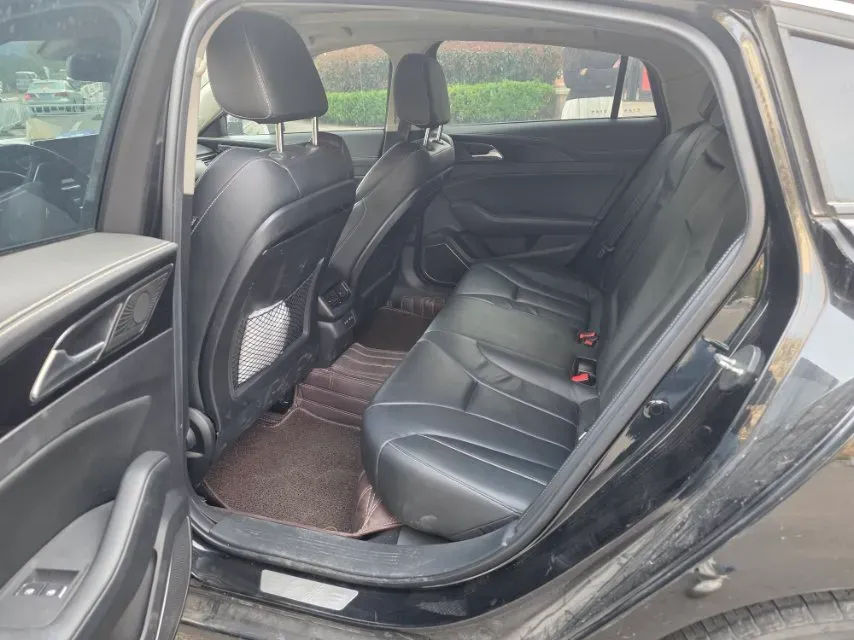 2019 HongQi H5 1.8T 180HP L4 6AT,autocango,china used car exporter,china ev exporter,chinese used car exporter,chinese used ev exporter