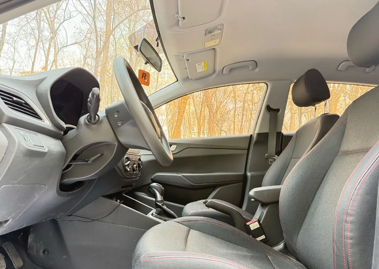 2017 Hyundai Verna RV 1.4L 100HP L4 6AT,autocango,china used car exporter,china ev exporter,chinese used car exporter,chinese used ev exporter