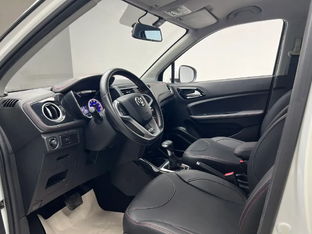 2016 Brilliance Auto V3 1.5L 112HP L4 5AT,autocango,china used car exporter,china ev exporter,chinese used car exporter,chinese used ev exporter