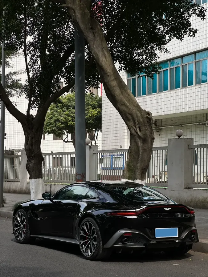 2018 Aston Martin V8 Vantage 4.0T 510HP V8 8AT,autocango,china used car exporter,china ev exporter,chinese used car exporter,chinese used ev exporter