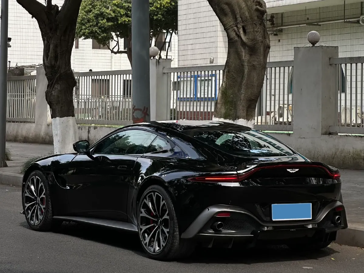 2018 Aston Martin V8 Vantage 4.0T 510HP V8 8AT,autocango,china used car exporter,china ev exporter,chinese used car exporter,chinese used ev exporter