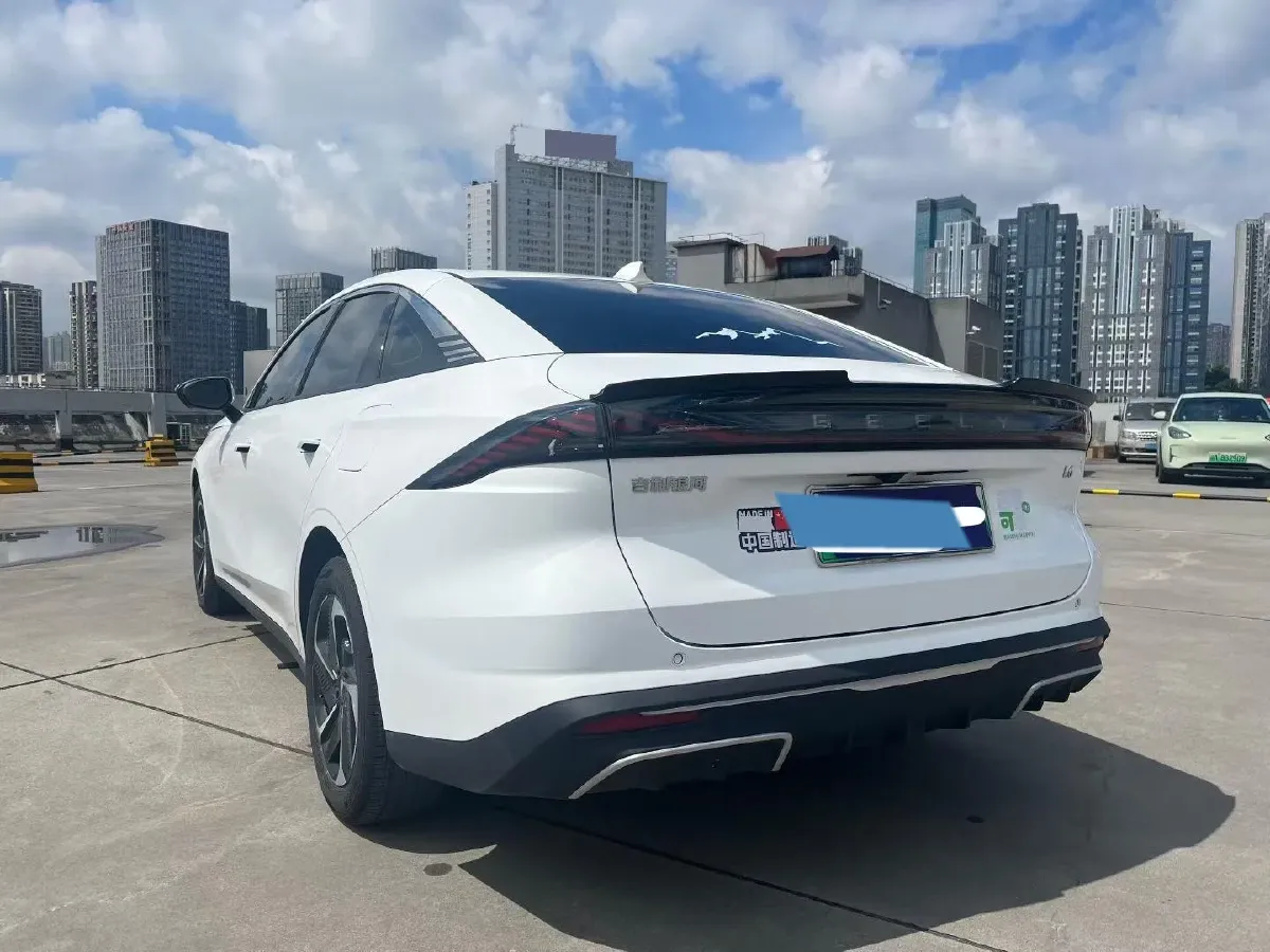 2024 Geely Galaxy L6 1.5T 163HP L4 3DHT PHEV,autocango,china used car exporter,china ev exporter,chinese used car exporter,chinese used ev exporter