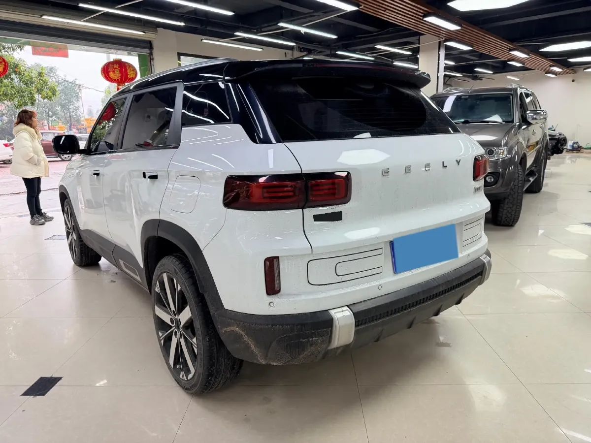 2023 Geely ICON 1.5T 181HP L4 7DCT,autocango,china used car exporter,china ev exporter,chinese used car exporter,chinese used ev exporter