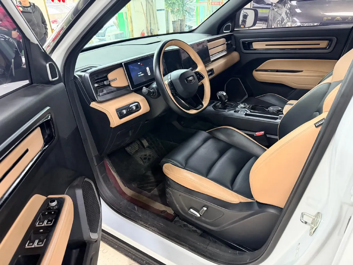 2023 Geely ICON 1.5T 181HP L4 7DCT,autocango,china used car exporter,china ev exporter,chinese used car exporter,chinese used ev exporter