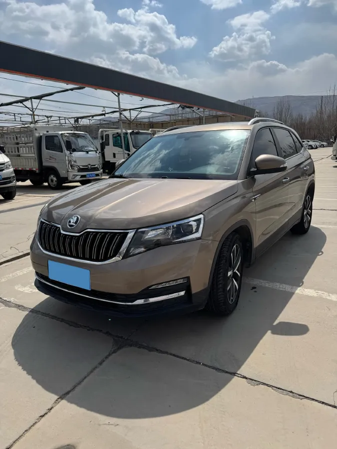 2018 Skoda Kamiq 1.5L 112HP L4 5MT,autocango,china used car exporter,china ev exporter,chinese used car exporter,chinese used ev exporter