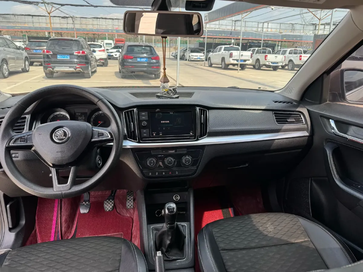 2018 Skoda Kamiq 1.5L 112HP L4 5MT,autocango,china used car exporter,china ev exporter,chinese used car exporter,chinese used ev exporter