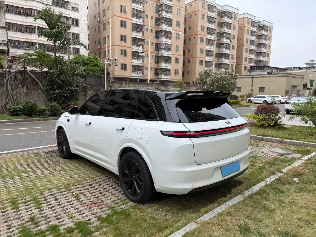 2023 Li L7 Range Extended 154HP REEV 40.9KWH,autocango,china used car exporter,china ev exporter,chinese used car exporter,chinese used ev exporter