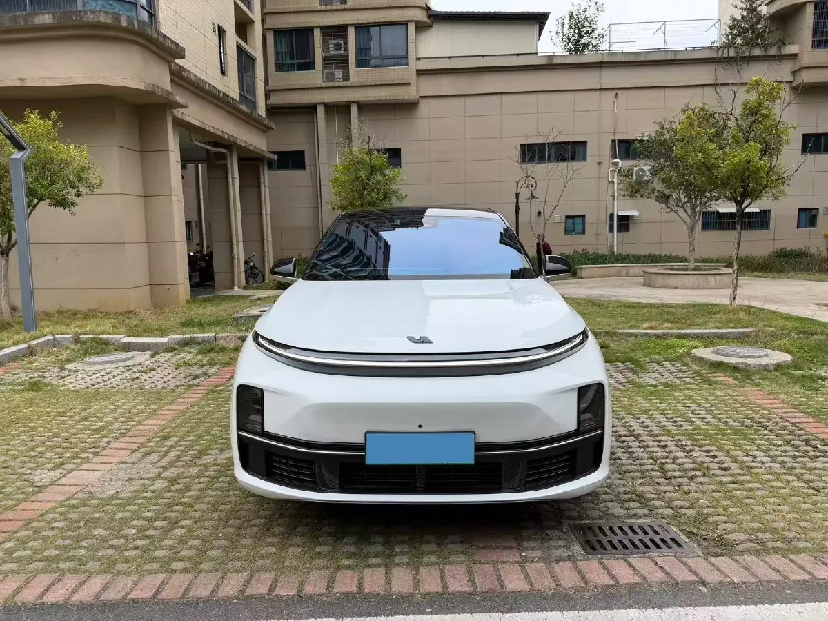 2023 Li L7 Range Extended 154HP REEV 40.9KWH,autocango,china used car exporter,china ev exporter,chinese used car exporter,chinese used ev exporter