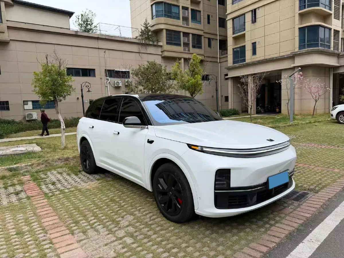 2023 Li L7 Range Extended 154HP REEV 40.9KWH,autocango,china used car exporter,china ev exporter,chinese used car exporter,chinese used ev exporter
