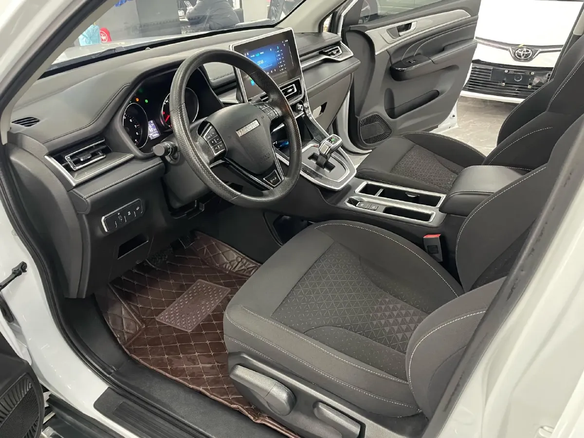 2021 Haval M6 1.5T 150HP L4 7DCT,autocango,china used car exporter,china ev exporter,chinese used car exporter,chinese used ev exporter