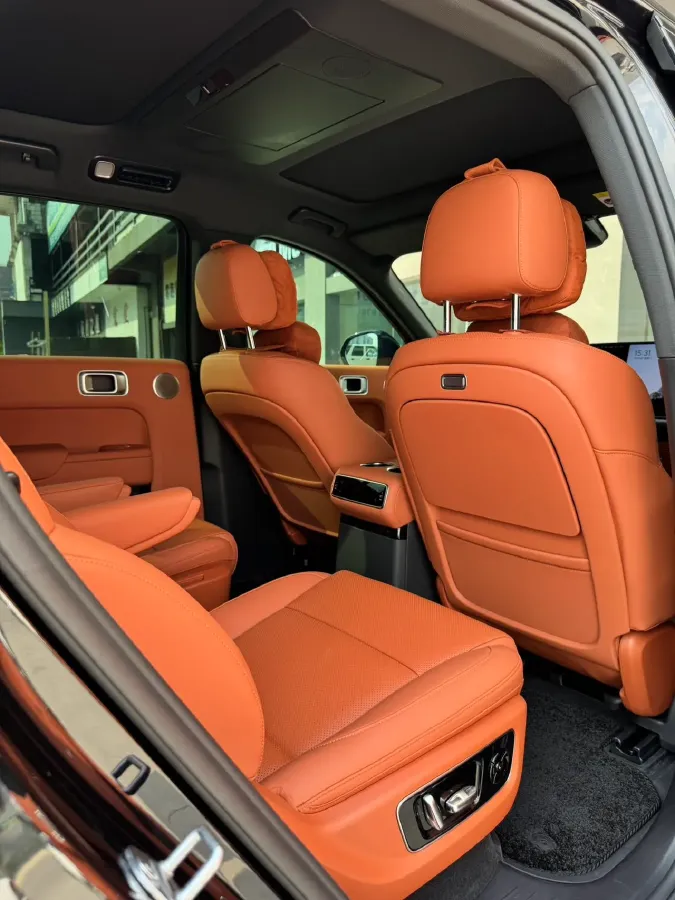 2024 Ford Bronco 2.3T 275HP L4 10AT,autocango,china used car exporter,china ev exporter,chinese used car exporter,chinese used ev exporter