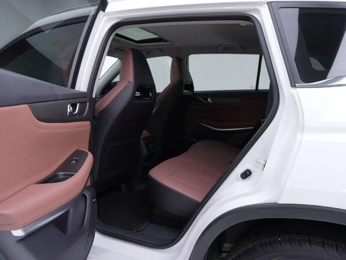 2024 ChangAn CS75 1.5T 188HP L4 7DCT,autocango,china used car exporter,china ev exporter,chinese used car exporter,chinese used ev exporter