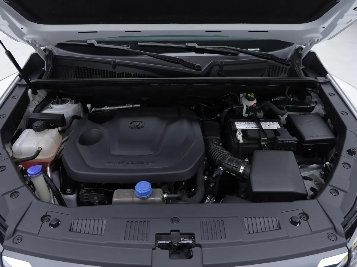 2024 ChangAn CS75 1.5T 188HP L4 7DCT,autocango,china used car exporter,china ev exporter,chinese used car exporter,chinese used ev exporter