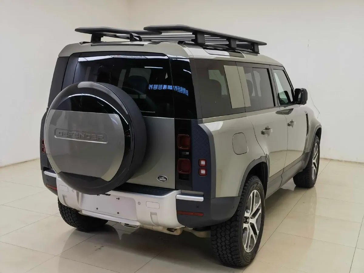 2025 Land Rover Defender 3.0T 400HP L6 8AT,autocango,china used car exporter,china ev exporter,chinese used car exporter,chinese used ev exporter