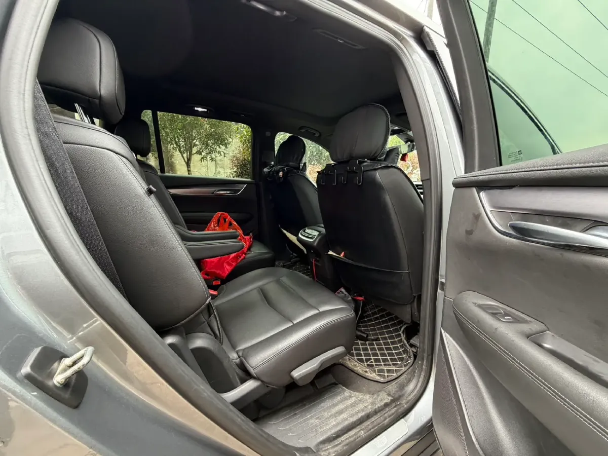 2021 Cadillac XT6 2.0T 237HP L4 9AT,autocango,china used car exporter,china ev exporter,chinese used car exporter,chinese used ev exporter