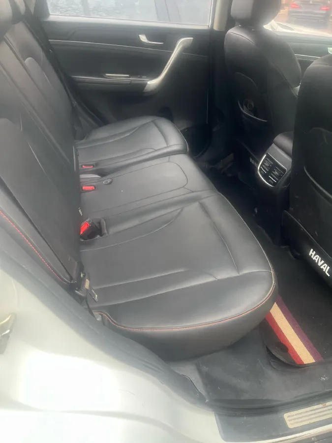 2019 Haval M6 1.5T 150HP L4 6MT,autocango,china used car exporter,china ev exporter,chinese used car exporter,chinese used ev exporter