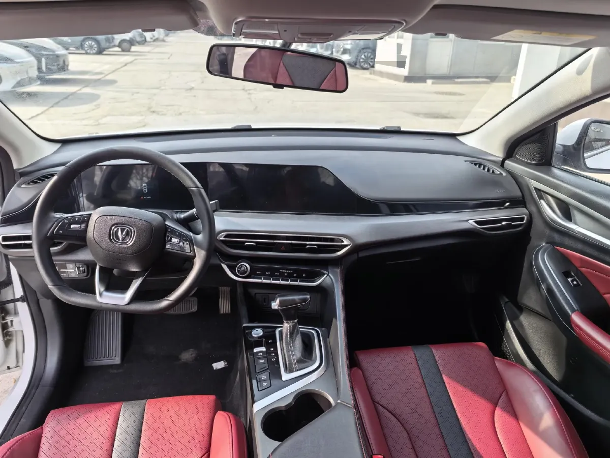 2021 ChangAn Eado 1.4T 160HP L4 7DCT,autocango,china used car exporter,china ev exporter,chinese used car exporter,chinese used ev exporter