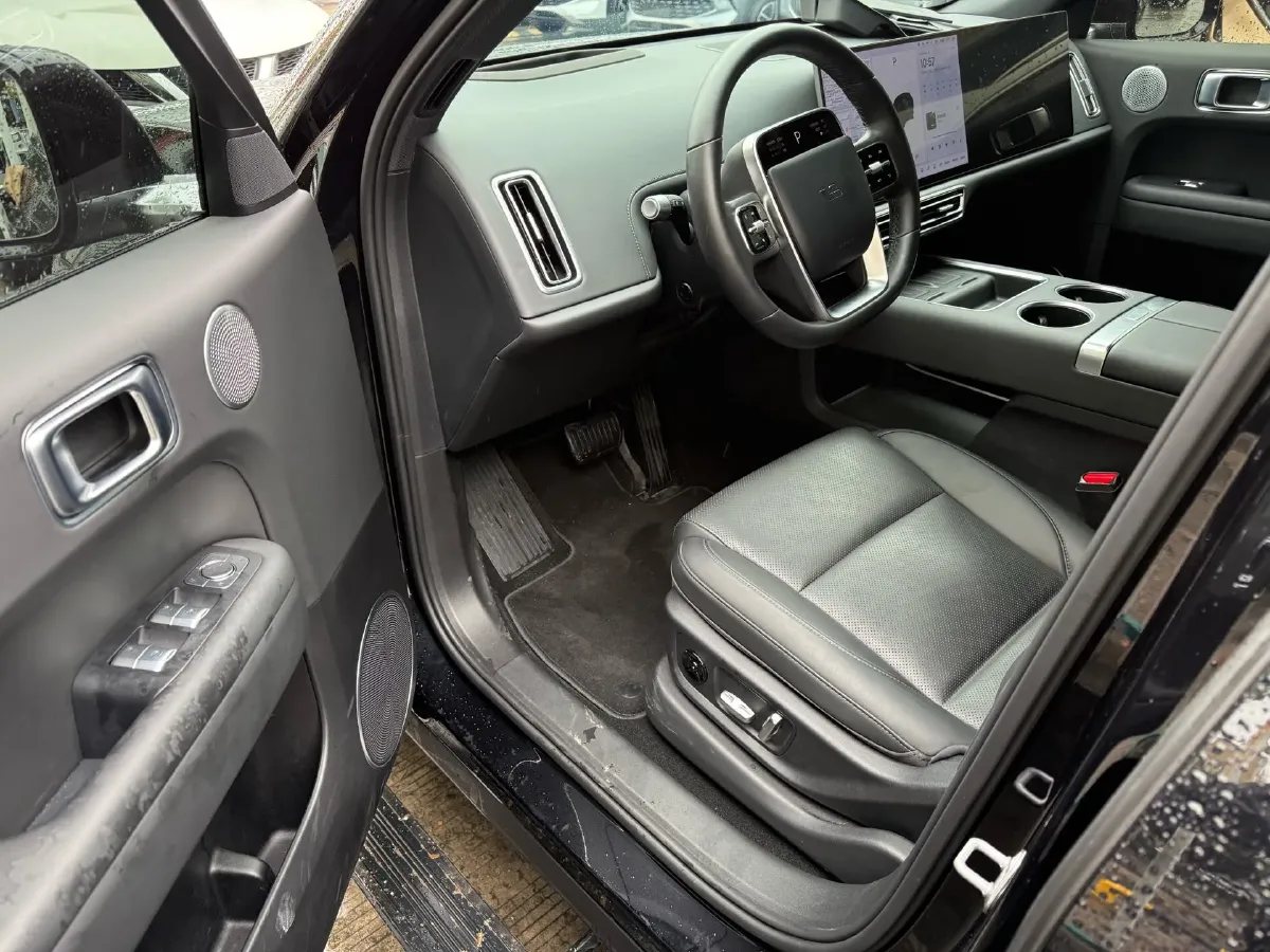 2024 Li L6 Range Extended 154HP L4 REEV 36.8KWH,autocango,china used car exporter,china ev exporter,chinese used car exporter,chinese used ev exporter