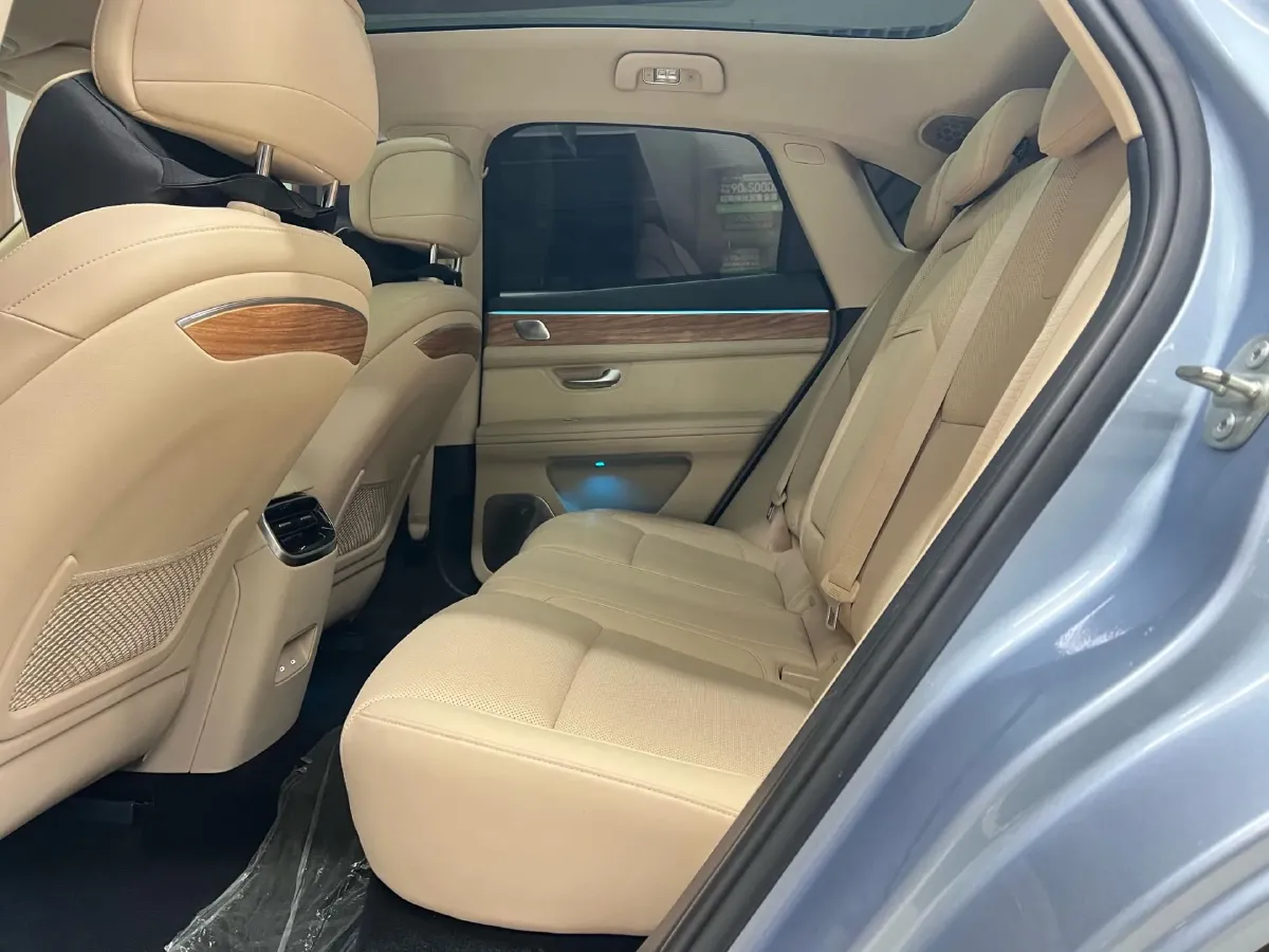 2022 Lincoln Corsair 2.0T 245HP L4 8AT,autocango,china used car exporter,china ev exporter,chinese used car exporter,chinese used ev exporter