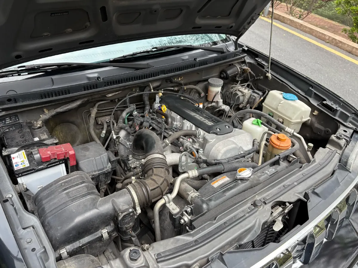 2015 Suzuki Jimny 1.3L 85HP L4 4AT,autocango,china used car exporter,china ev exporter,chinese used car exporter,chinese used ev exporter