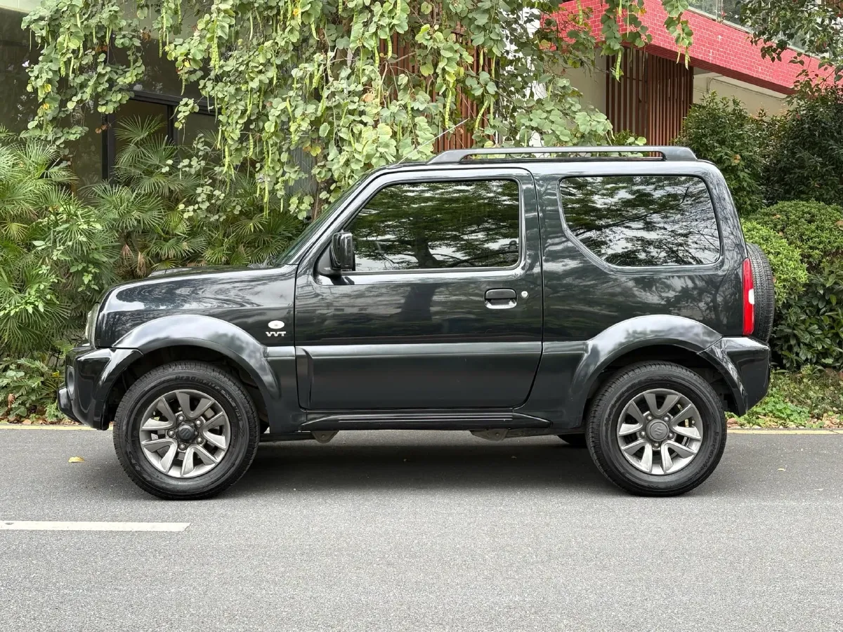 2015 Suzuki Jimny 1.3L 85HP L4 4AT,autocango,china used car exporter,china ev exporter,chinese used car exporter,chinese used ev exporter