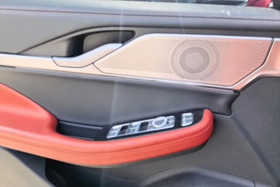 2024 Lincoln Z 2.0T 261HP L4 8AT,autocango,china used car exporter,china ev exporter,chinese used car exporter,chinese used ev exporter