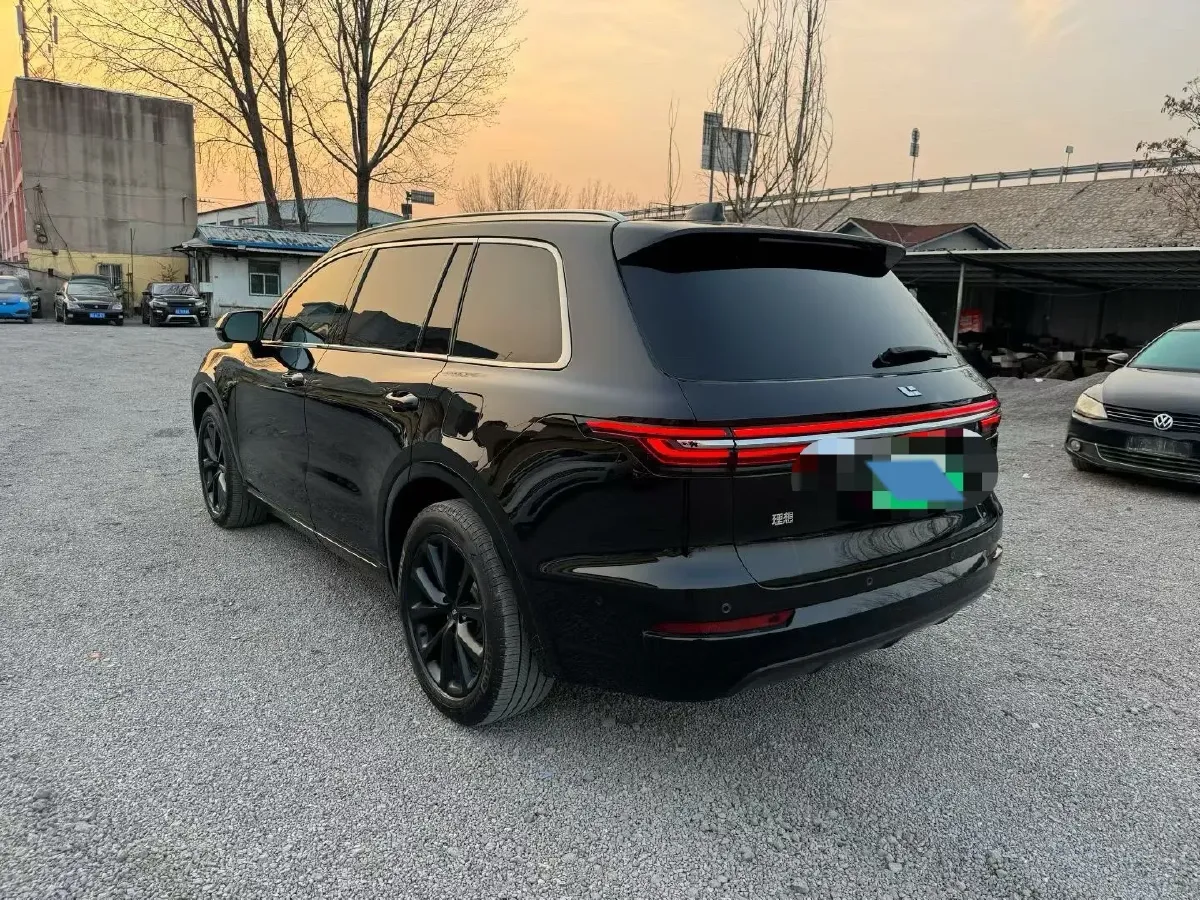 2021 Li ONE Range Extended 131HP REEV 40.5KWH,autocango,china used car exporter,china ev exporter,chinese used car exporter,chinese used ev exporter