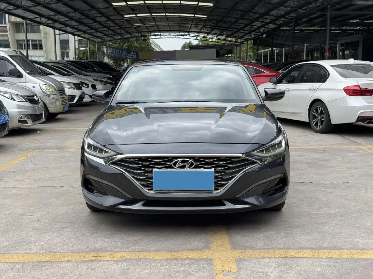 2019 Hyundai La Festa 1.6T 190HP L4 7DCT,autocango,china used car exporter,china ev exporter,chinese used car exporter,chinese used ev exporter