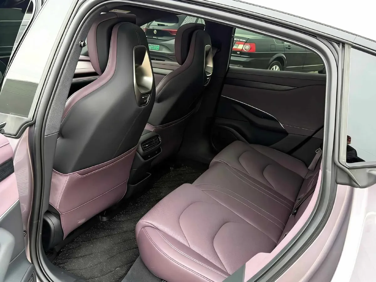 2024 MI SU7 BEV 94.3KWH,autocango,china used car exporter,china ev exporter,chinese used car exporter,chinese used ev exporter