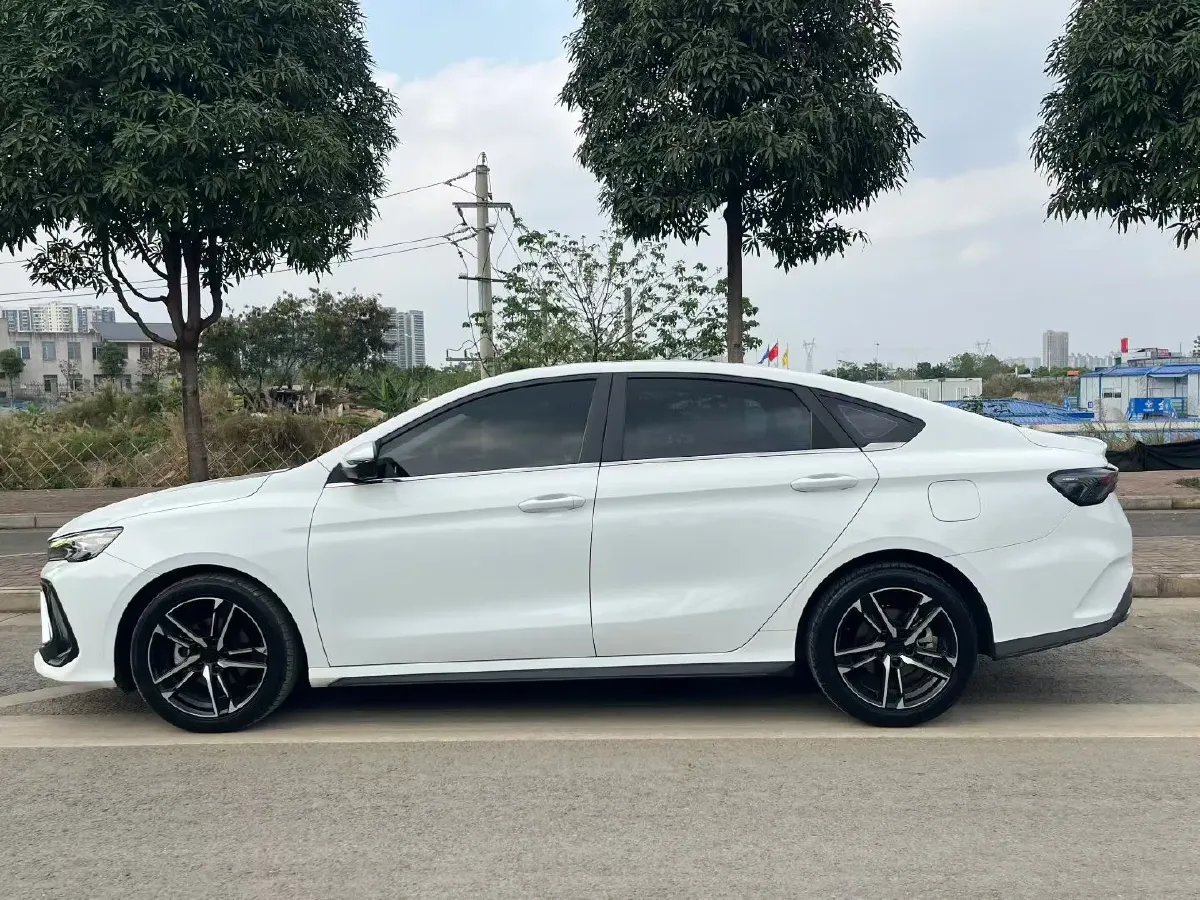 2022 Geely Binray 1.5T 181HP L4 7DCT,autocango,china used car exporter,china ev exporter,chinese used car exporter,chinese used ev exporter