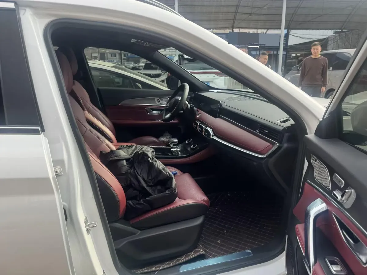 2021 Chery Tiggo 8 Plus 1.6T 197HP L4 7DCT,autocango,china used car exporter,china ev exporter,chinese used car exporter,chinese used ev exporter