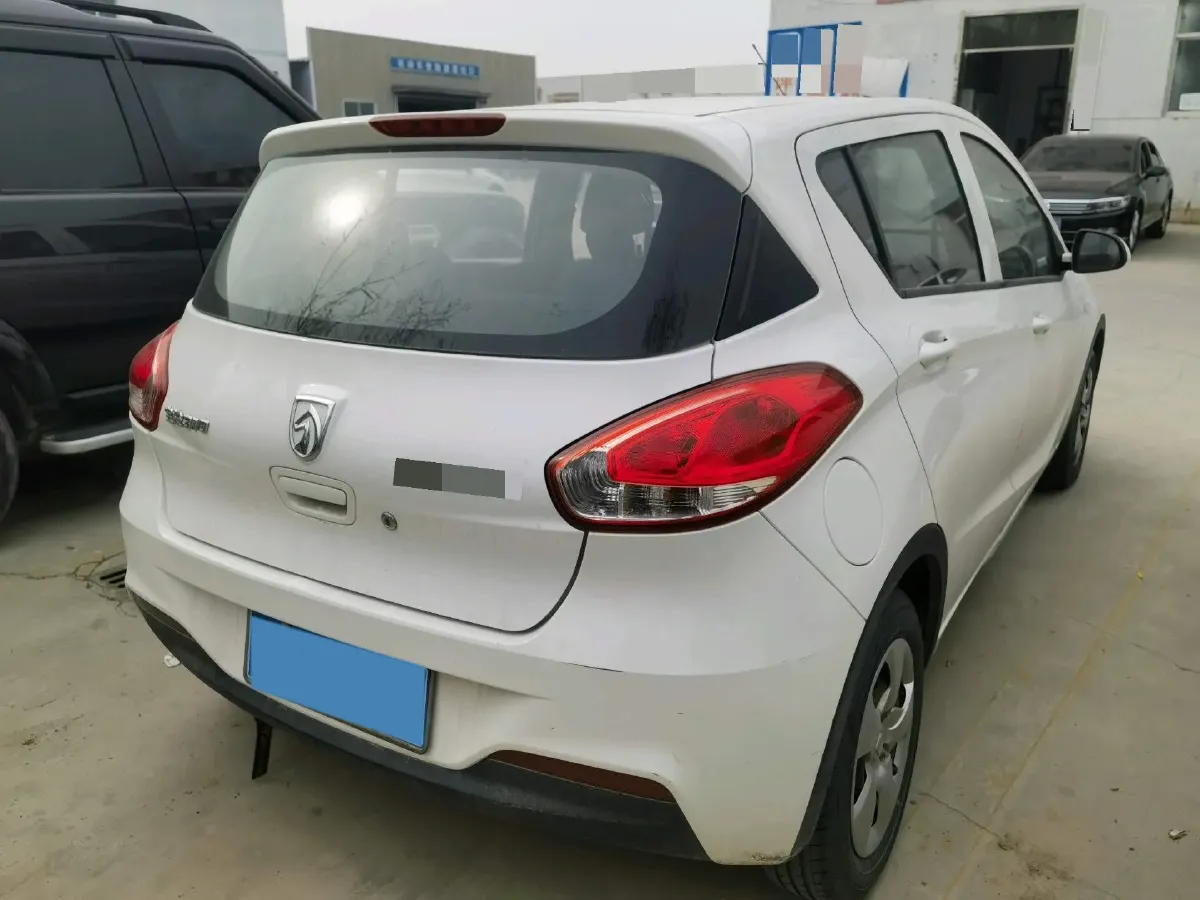 2020 BaoJun 310 1.2L 80HP L4 5MT,autocango,china used car exporter,china ev exporter,chinese used car exporter,chinese used ev exporter