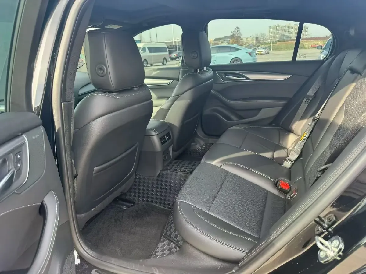 2024 Cadillac CT5 2.0T 237HP L4 10AT,autocango,china used car exporter,china ev exporter,chinese used car exporter,chinese used ev exporter