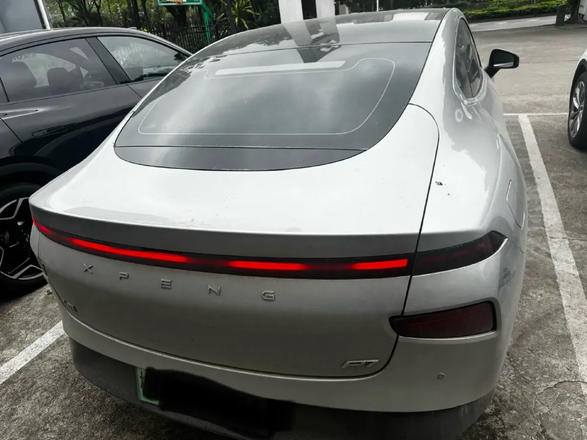 2022 Xpeng P7 BEV 83.1KWH,autocango,china used car exporter,china ev exporter,chinese used car exporter,chinese used ev exporter