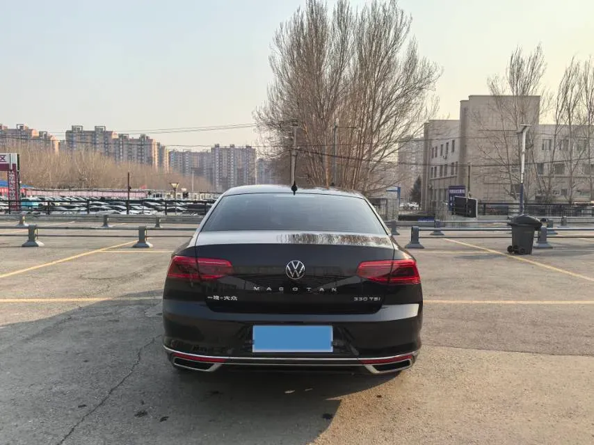 2020 Volkswagen Magotan 2.0T 186HP L4 7DCT,autocango,china used car exporter,china ev exporter,chinese used car exporter,chinese used ev exporter