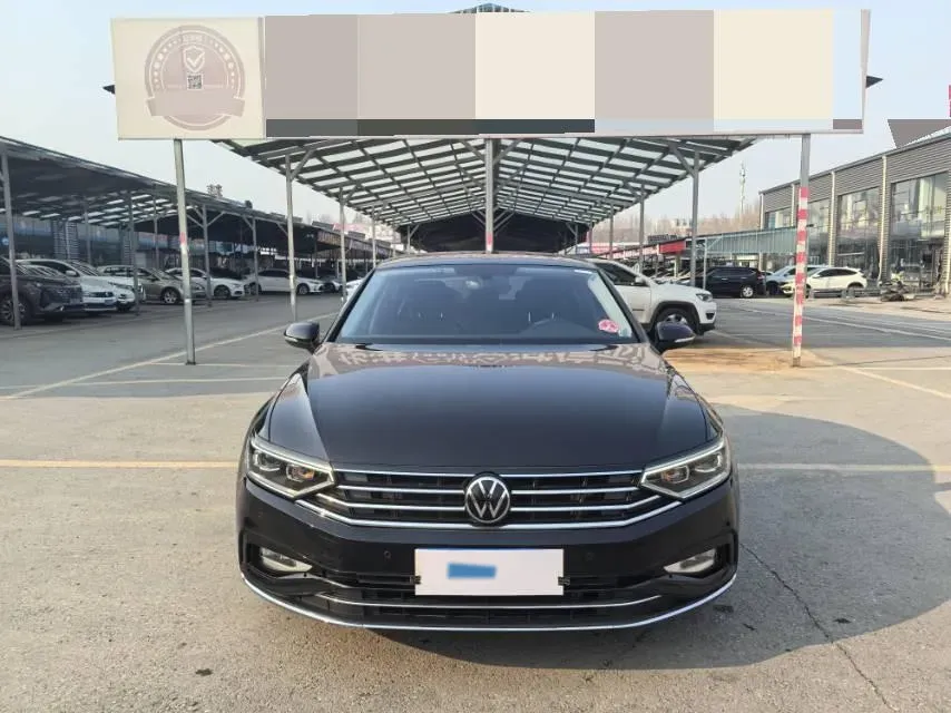 2020 Volkswagen Magotan 2.0T 186HP L4 7DCT,autocango,china used car exporter,china ev exporter,chinese used car exporter,chinese used ev exporter